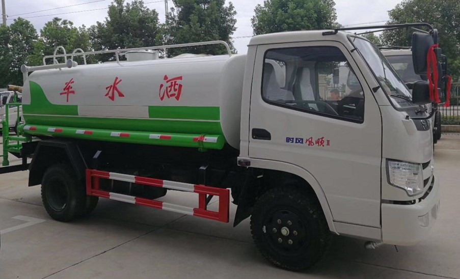 時風(fēng)風(fēng)順5噸綠化灑水車廠家價格
